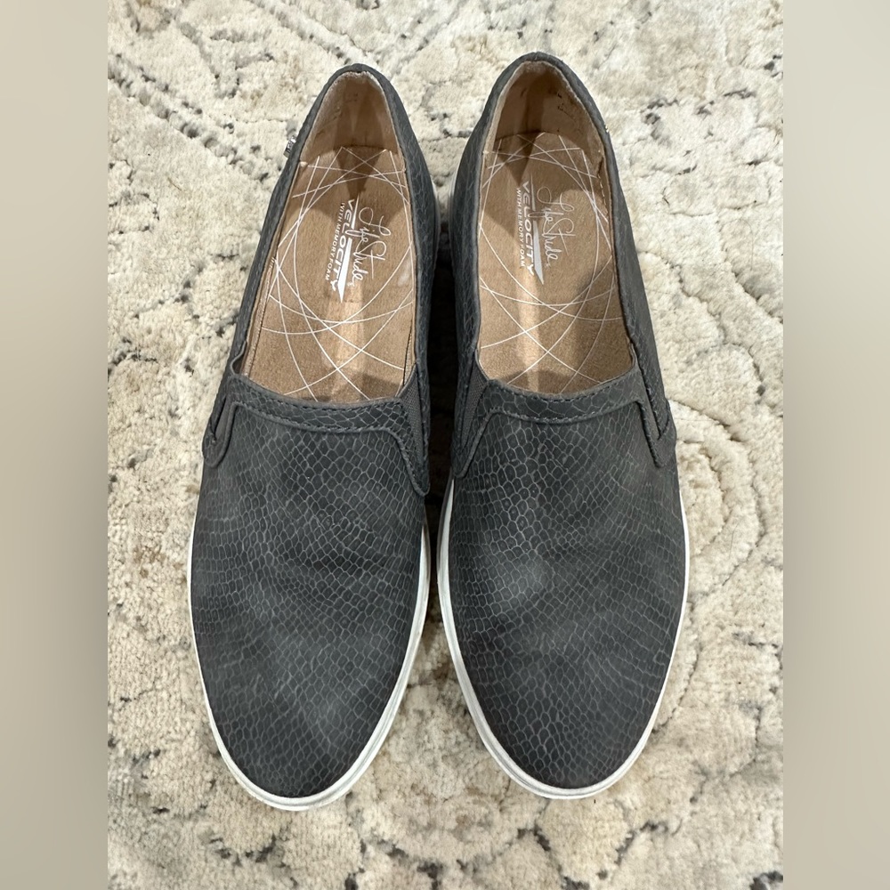 Life Stride velocity with memory foam 5.5